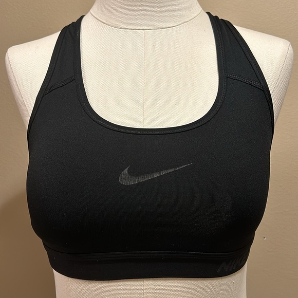 Nike Pro Black Sports Bra Women’s Small - Picture 1 of 6